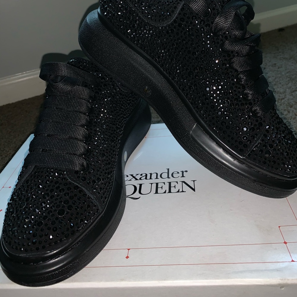 Oversized MEN Alexander Mcqueen Sneakers - Picture 3 of 5